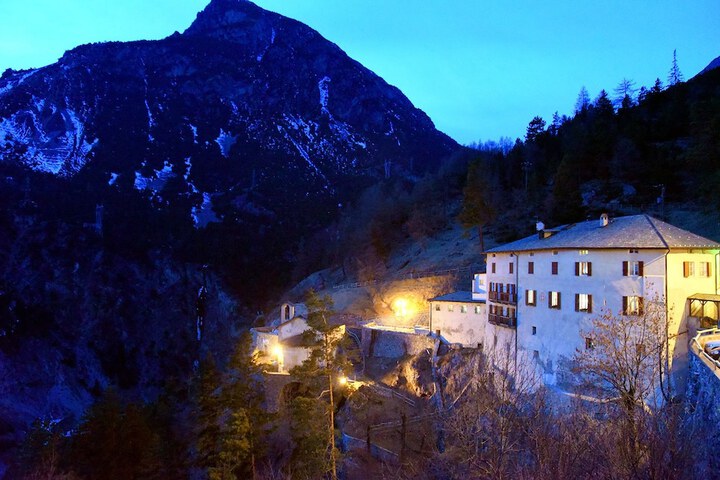 Hotel 90 of 90