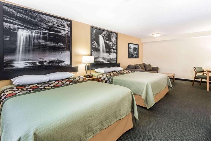 1 Queen Bed Mobility Accessible (9 of 20)