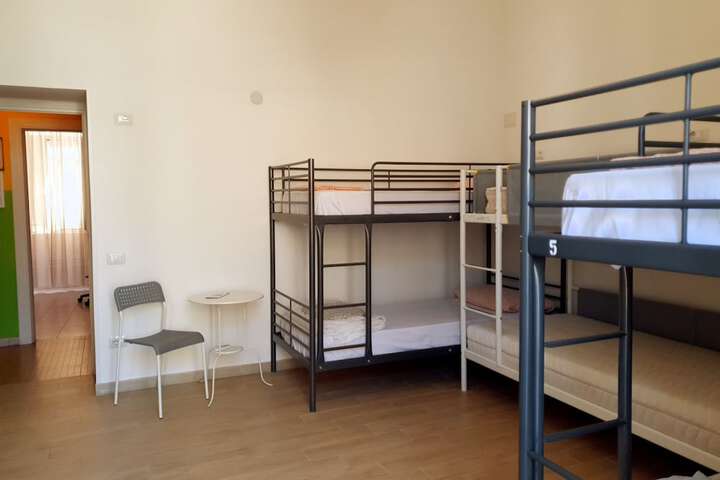 Room 12 of 46