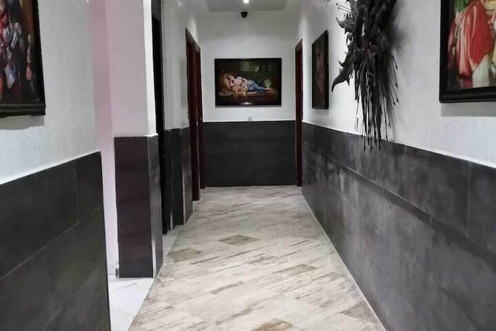 Ballroom/Hall 15 of 19