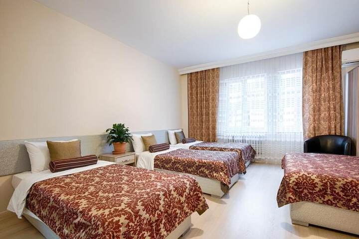 Room 12 of 41