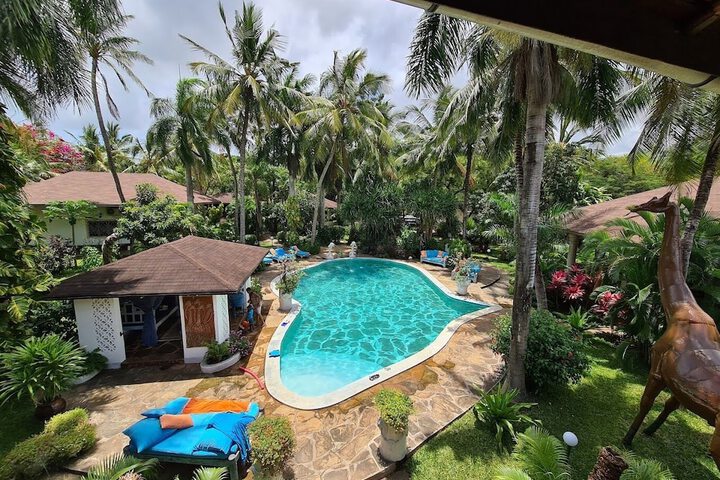 Pool 20 of 50