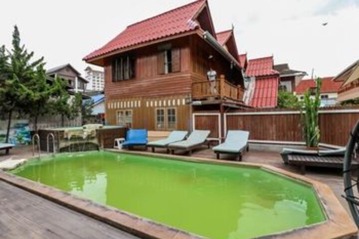 Pool 74 of 83
