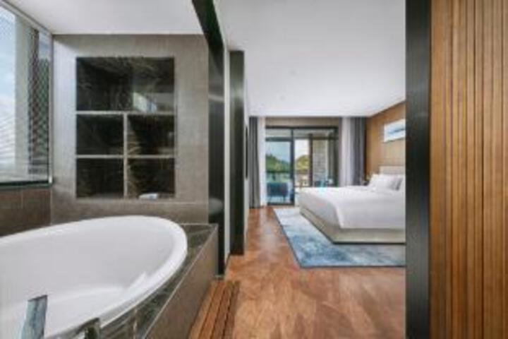 Room 23 of 23