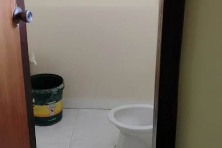 Room 12 of 19