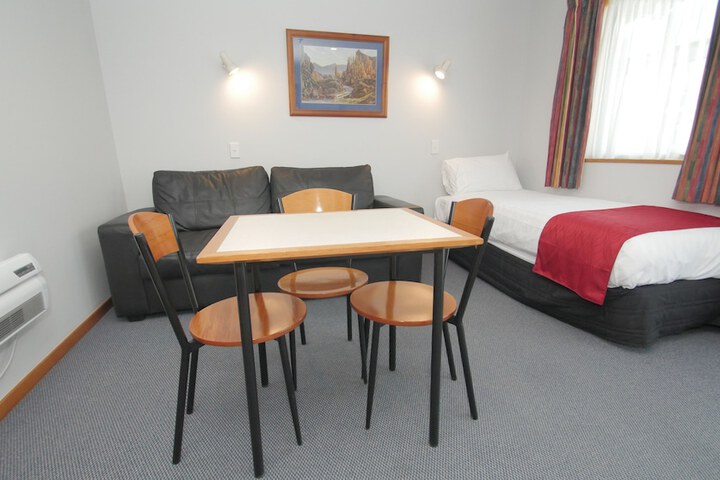 Room 26 of 55