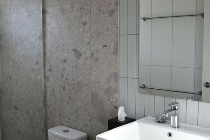 Room 15 of 21