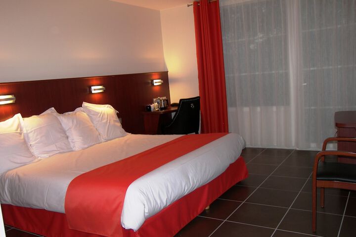 Room 7 of 43