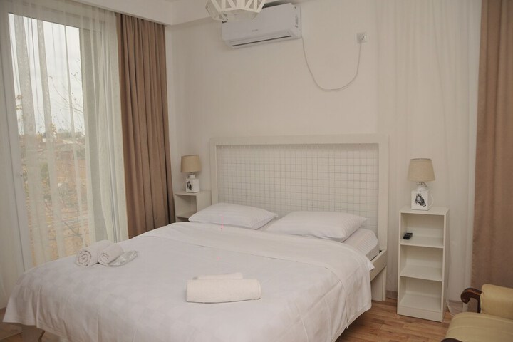 Room 7 of 17
