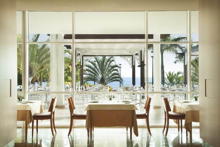Dining 72 of 94