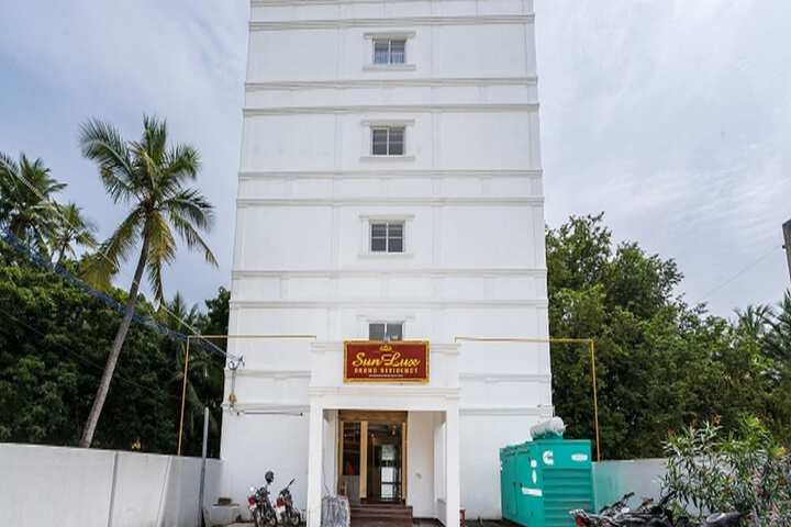 Sunlux Grand Residency