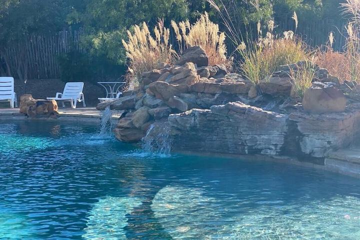Pool 34 of 51