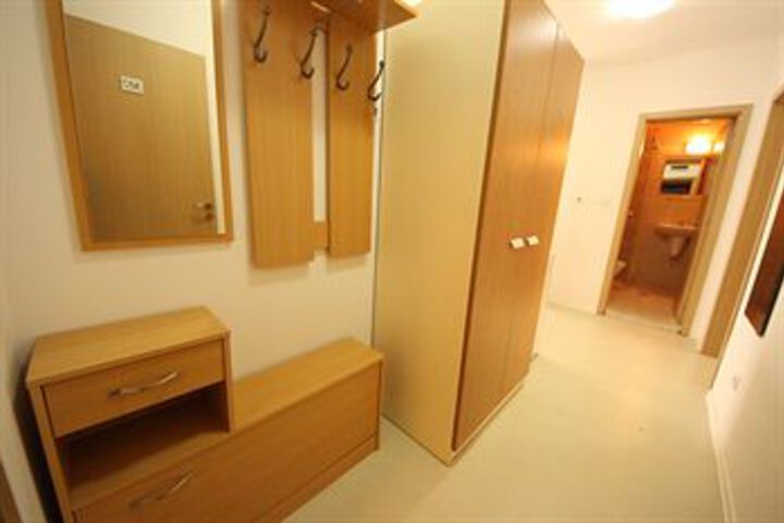 Room 84 of 153