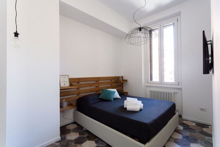 Room 2 of 50