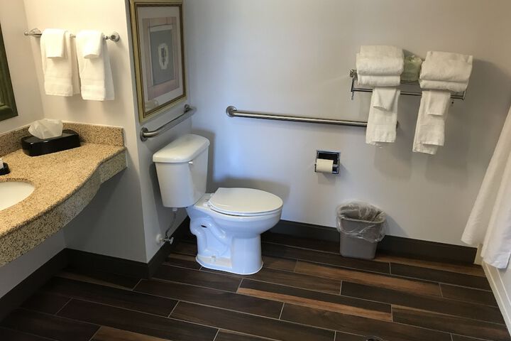 Room 76 of 115