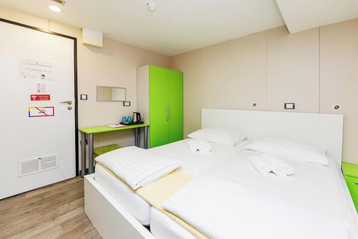 Room 136 of 146