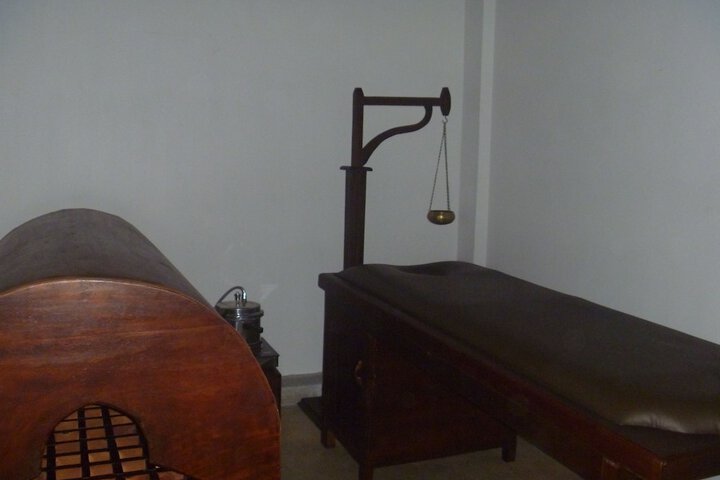 Room 12 of 31