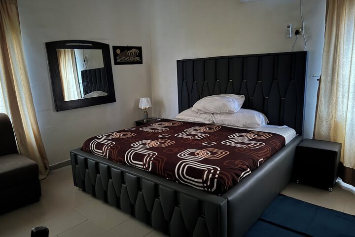 Room 8 of 53