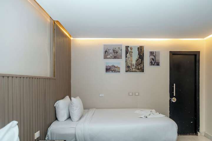 Room 65 of 139