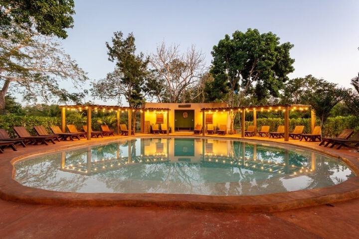 Pool 17 of 37