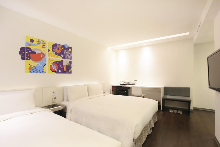 Room 21 of 51