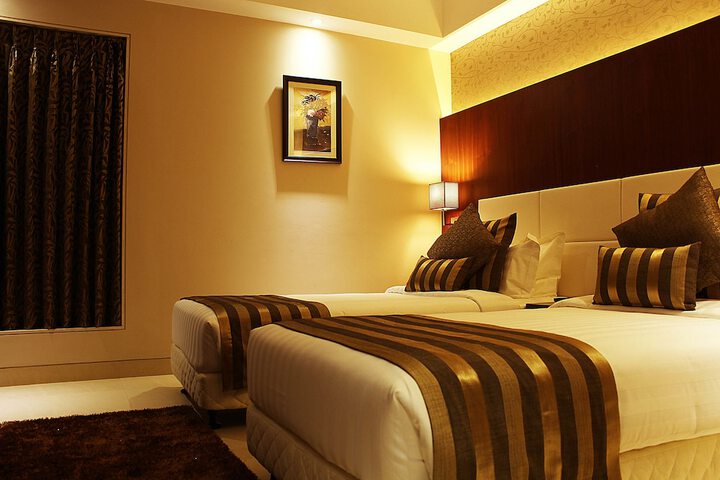 Room 25 of 54