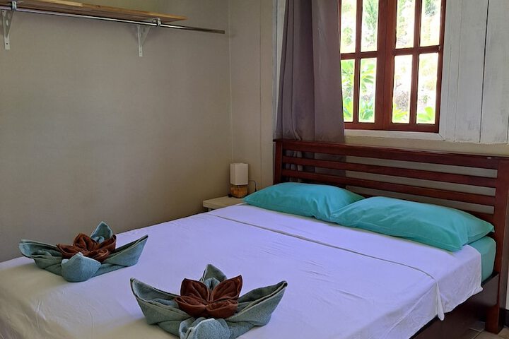 Room 18 of 98