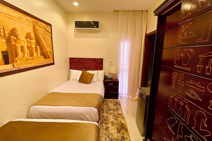 Room 45 of 84