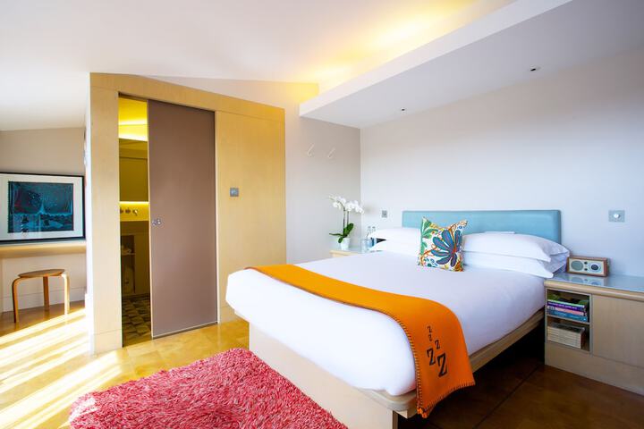 Room 12 of 55
