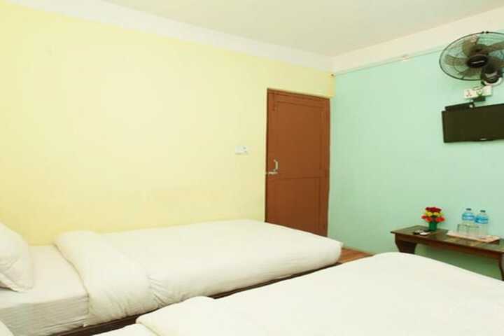 Room 5 of 11