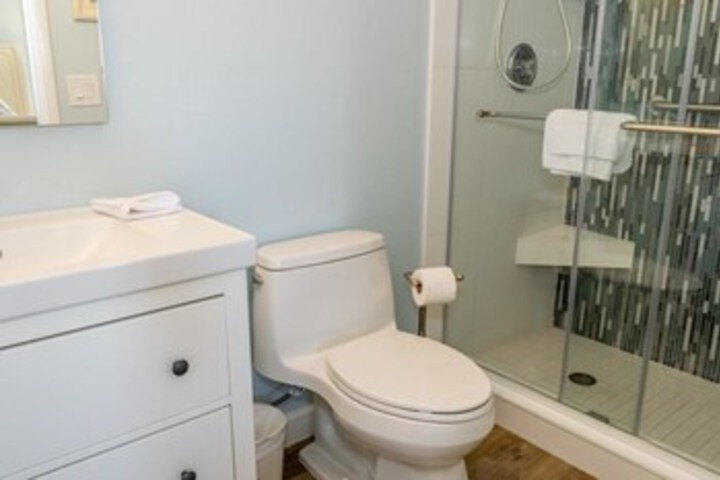 Room 5 of 36