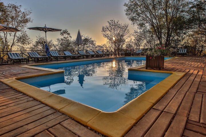 Pool 30 of 53