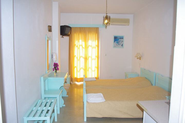 Room 17 of 31