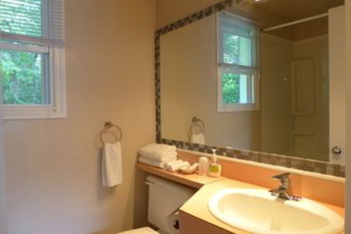 Room 3 of 42
