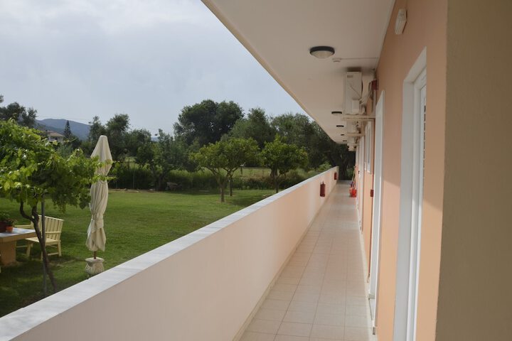 Terrace/Patio 58 of 59