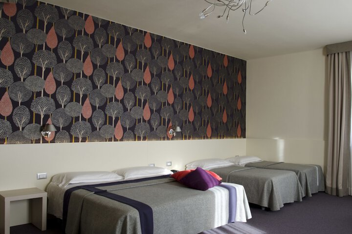 Room 8 of 21