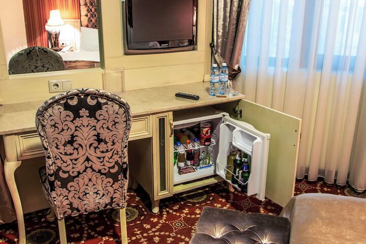 Room 19 of 44