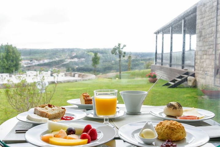 Breakfast/Coffee Service 81 of 105