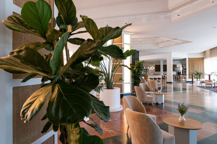 Hotel Interior 6 of 124