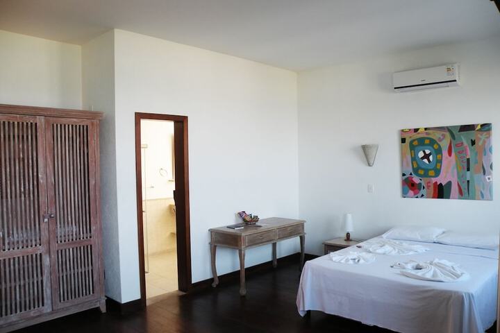 Room 5 of 40