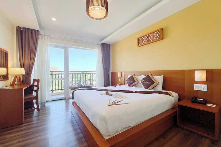 Room 28 of 112