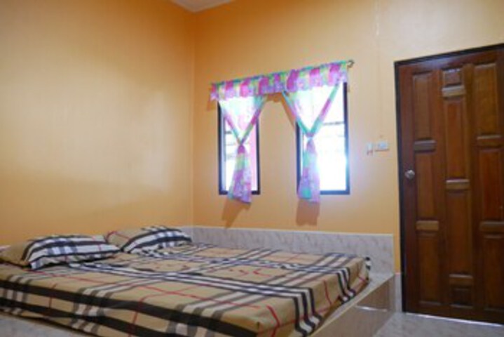 Room 10 of 19