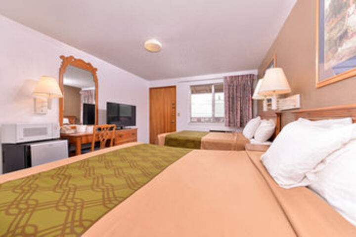 Room 3 of 17