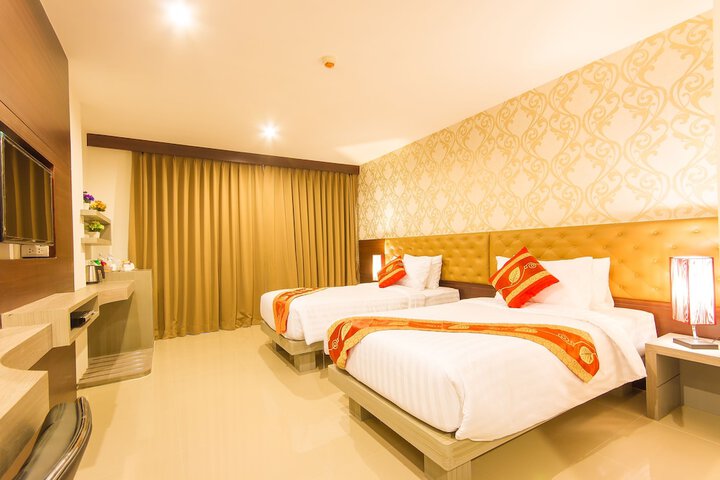 Room 10 of 39