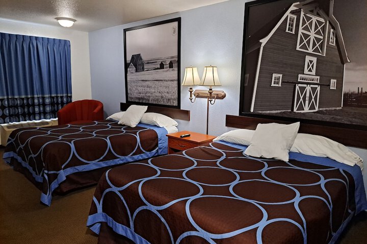 Room 3 of 32