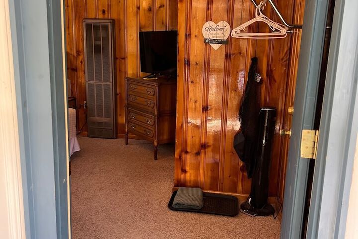 Room 20 of 236
