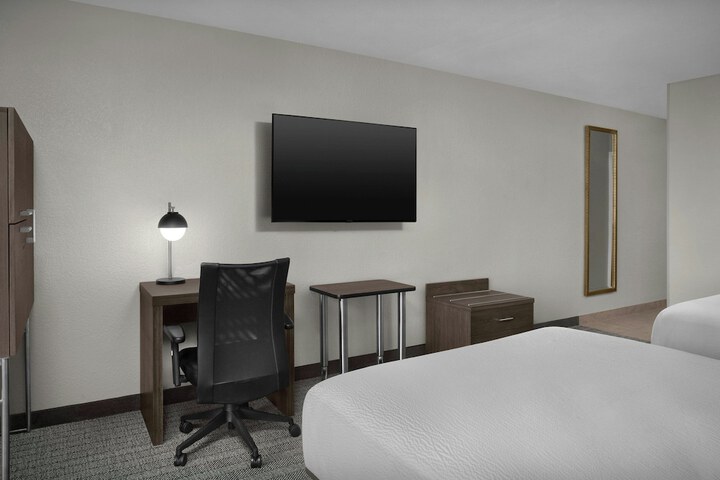 Room 10 of 56