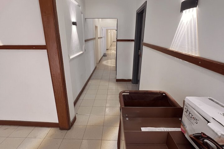 Ballroom/Hall 18 of 22