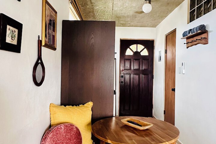 Room 52 of 109