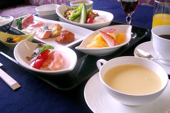 Dining 37 of 45